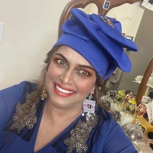 Meet your Posher, Haniffa